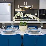 Parramatta New 2Bedroom Apt Close To Trainshoping